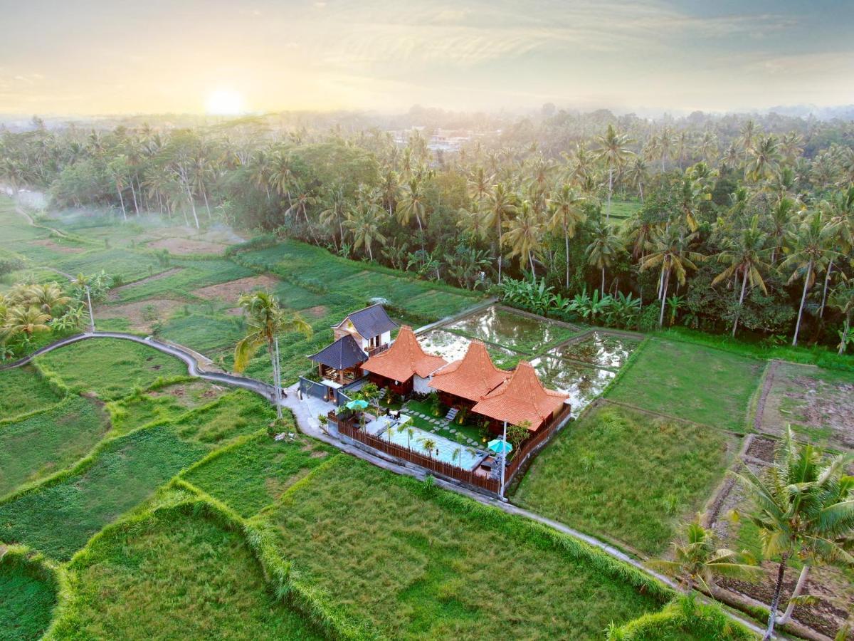 One Bedroom Grand Javanese Joglo Ubud 1 מראה חיצוני תמונה